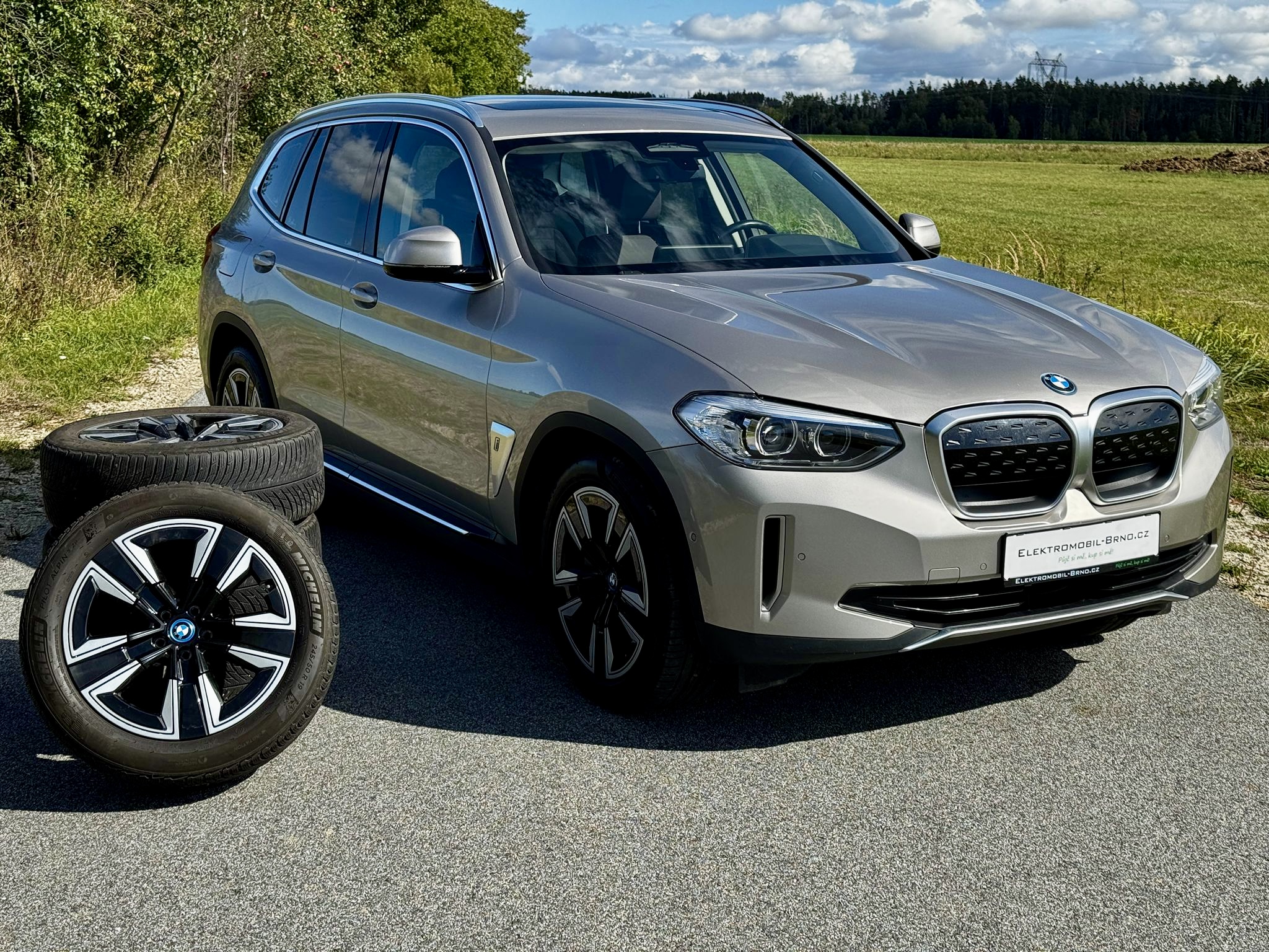BMW iX3, 80kWh, Soh 96%, Tažné