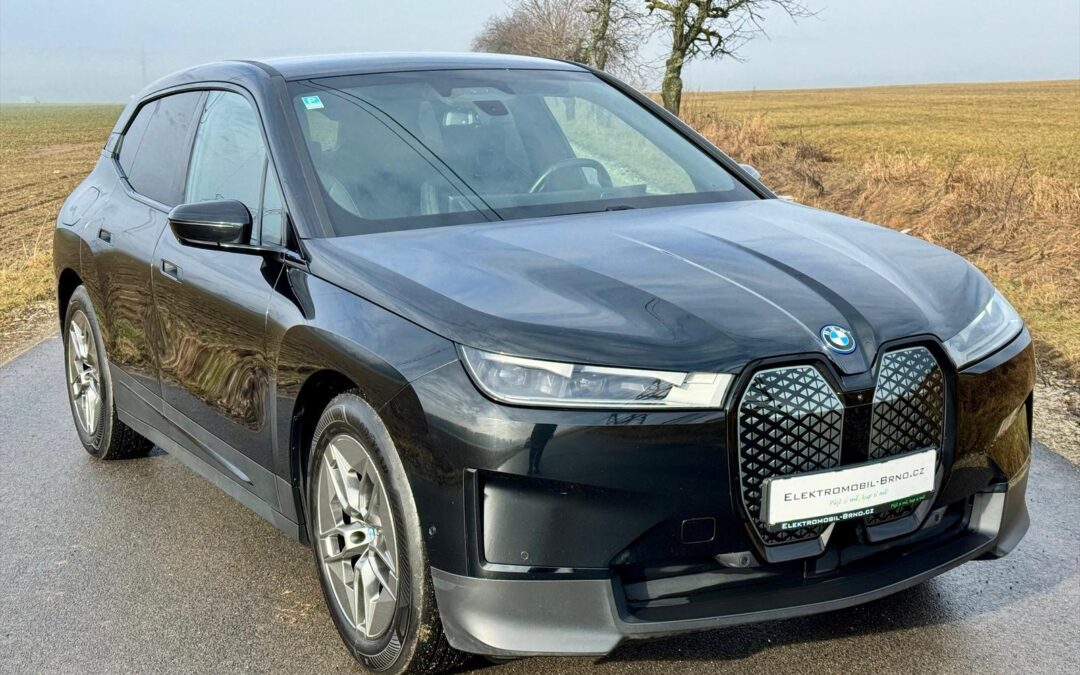 BMW iX, xDrive40,77kWh,SoH 94,5%,Tažné