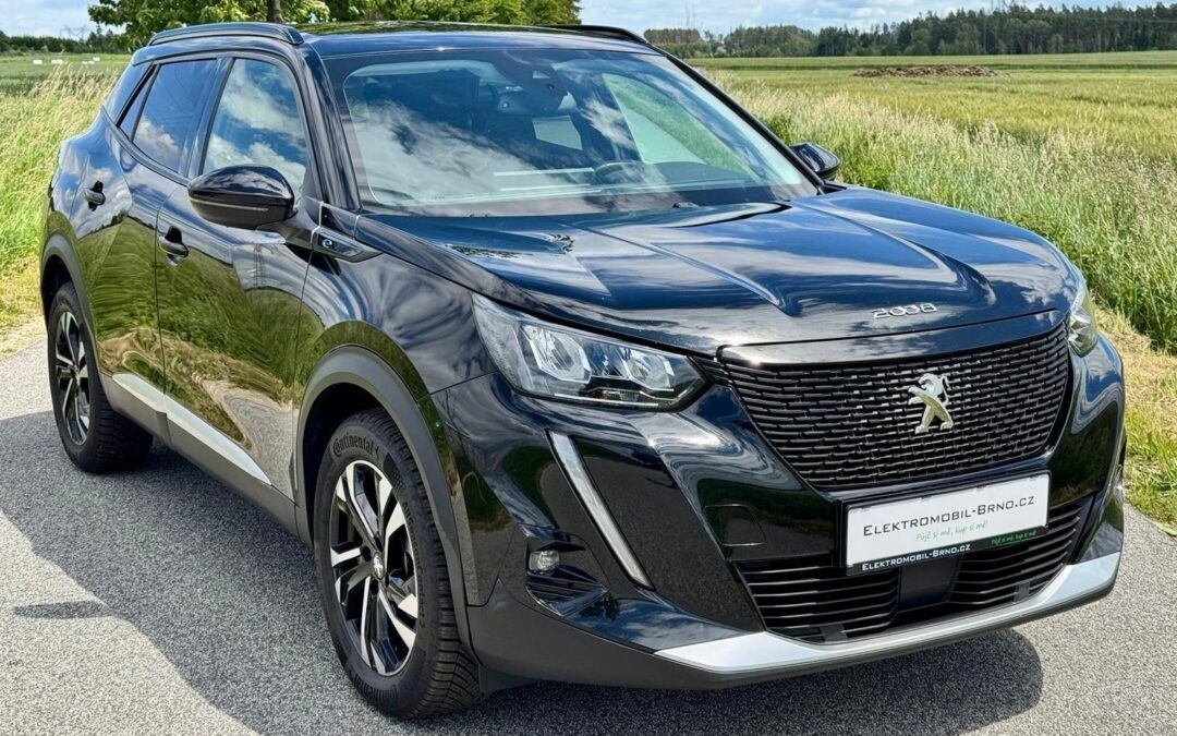 Peugeot 2008, 50kWh, SoH 90%, 360° Kamera